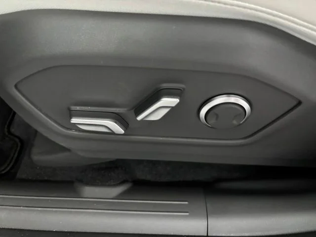 Used 2026 Silver Hyundai SEL image 9