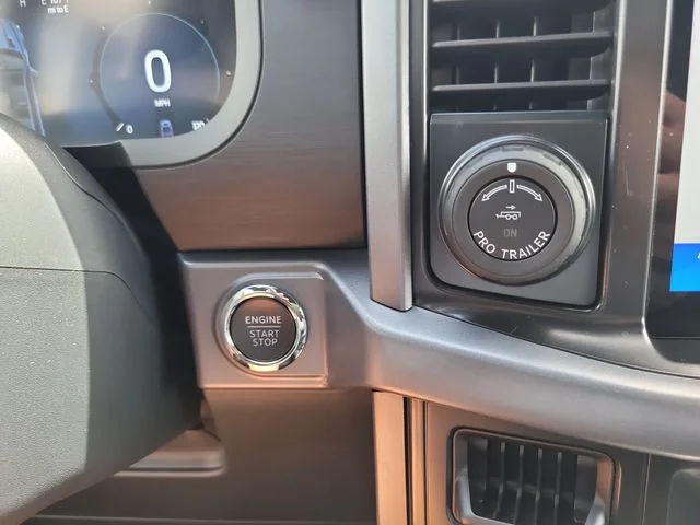 New 2026 Avalanche Ford XLT image 30