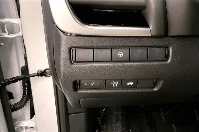 New 2026 Everest White Pearl Tricoat Nissan Rock Creek image 27