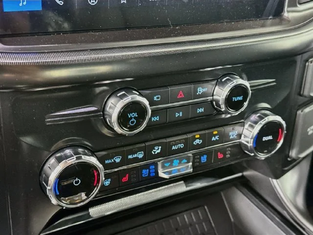 New 2026 Oxford White Ford Lariat image 16