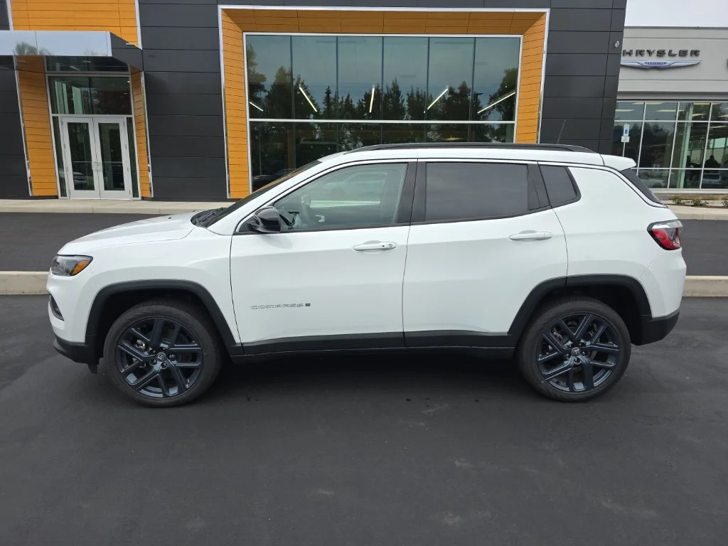 New 2026 Bright White Clear-Coat Exterior Paint Jeep  image 2