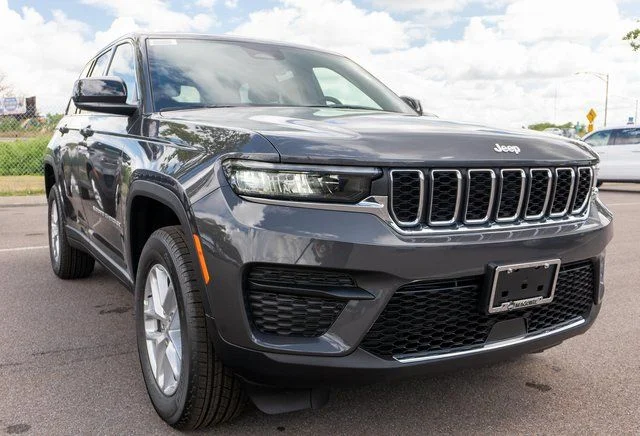 New 2026 Gray Jeep Laredo X image 4