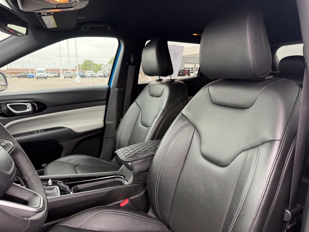 Used 2025 Blue Jeep Limited image 16
