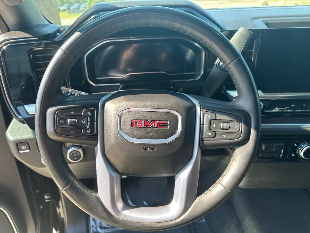 2025 GMC Sierra 1500 SLT - Photo 17