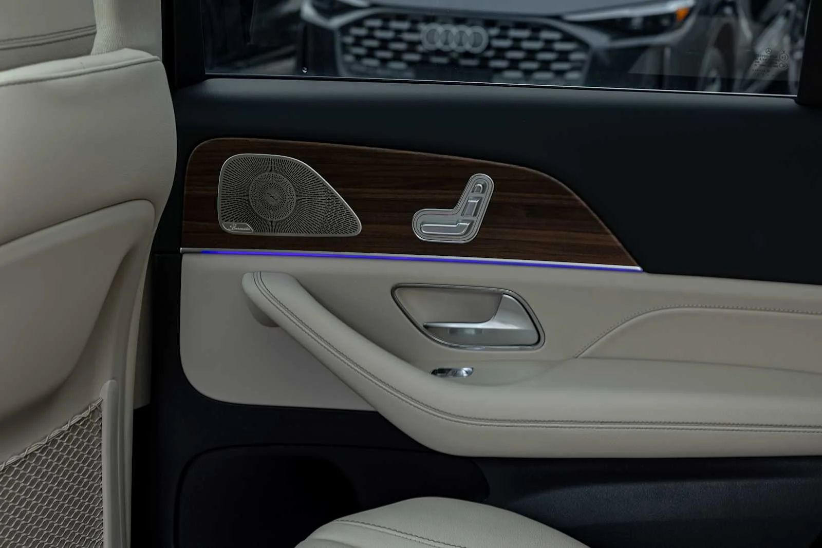 New 2026 Polar White Mercedes-Benz GLS 450 image 28