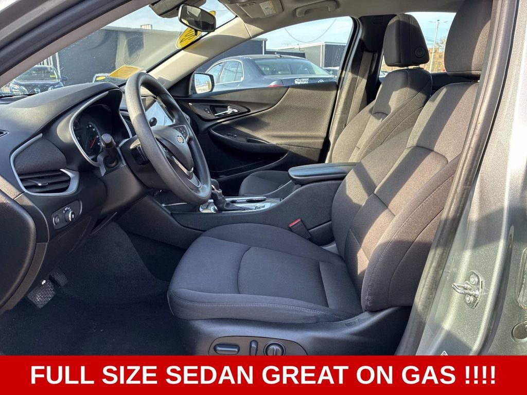 Used 2024 Gray Chevrolet LT image 22