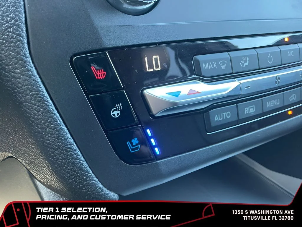 Used 2020 Gray Ford Limited image 34