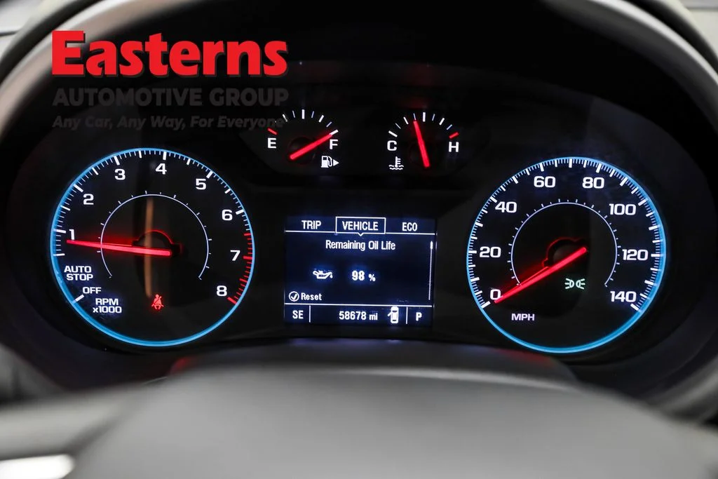 Used 2023 Gray Chevrolet LT image 18