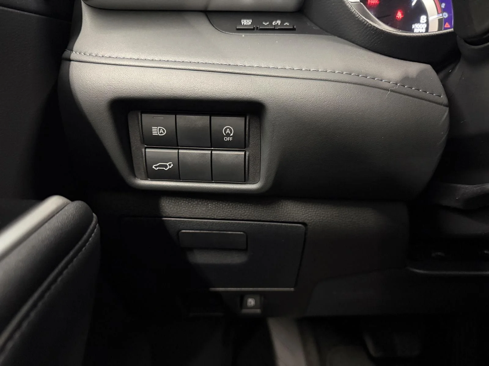 Used 2024 Midnight Black Metallic Toyota XLE image 14
