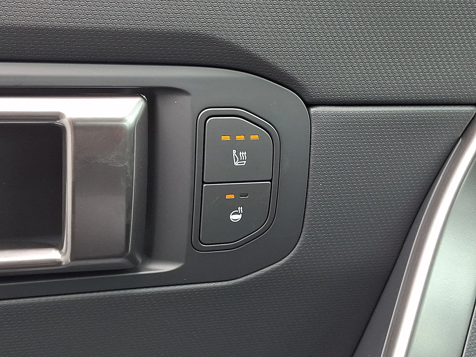 New 2027 White Kia X-Line S image 22