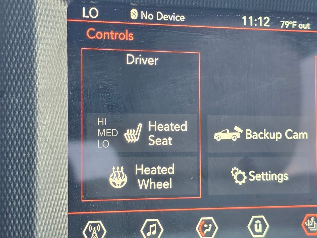Used 2023 Gray Jeep Sport S image 4