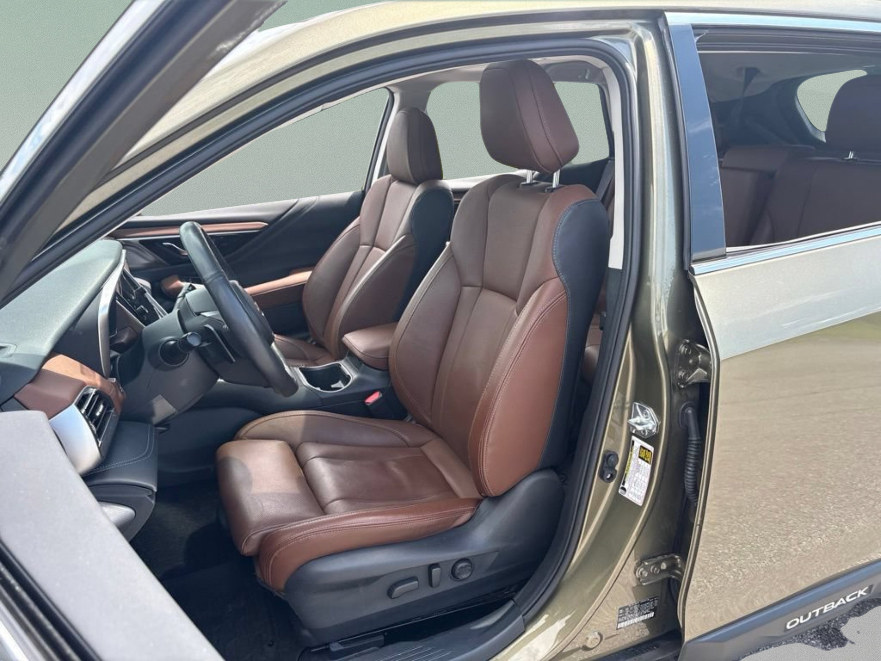 Used 2024 Autumn Green Metallic Subaru Touring image 16
