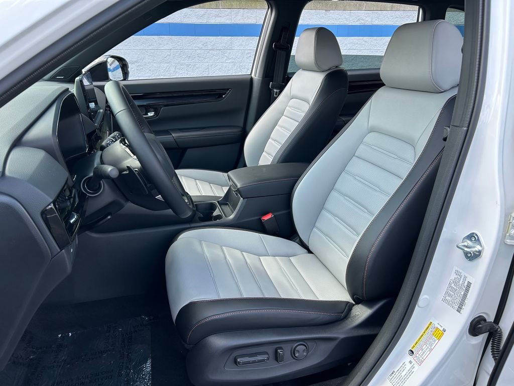 New 2026 Platinum White Pearl Honda Sport Touring image 17