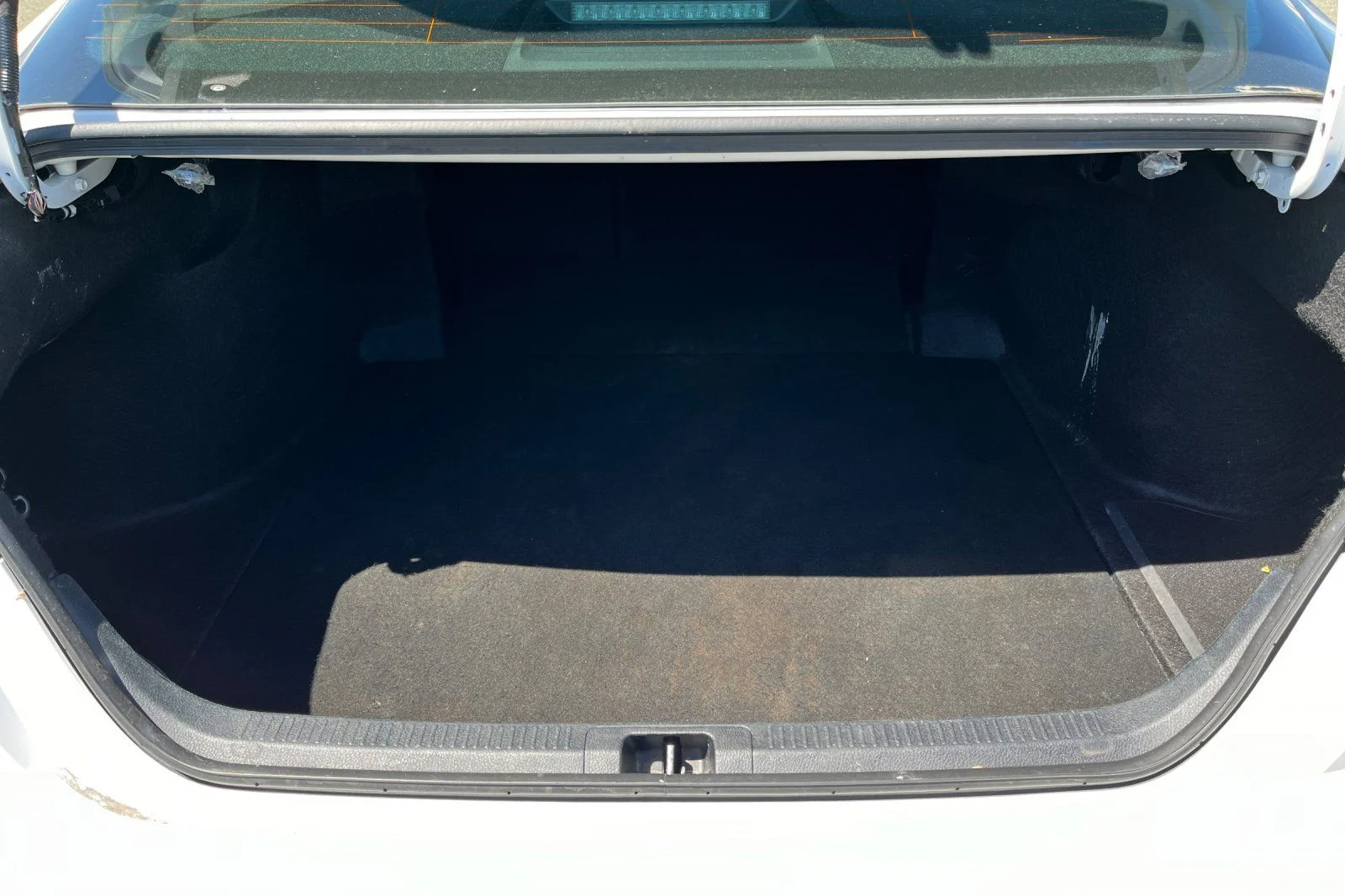 2025 Toyota Camry LE - Photo 21