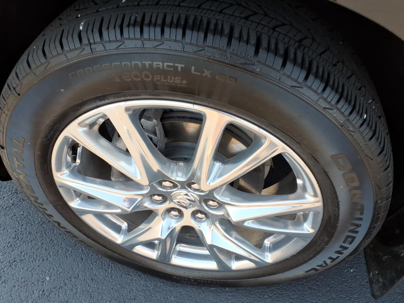 Used 2023 Ebony Twilight Metallic Buick Essence image 19