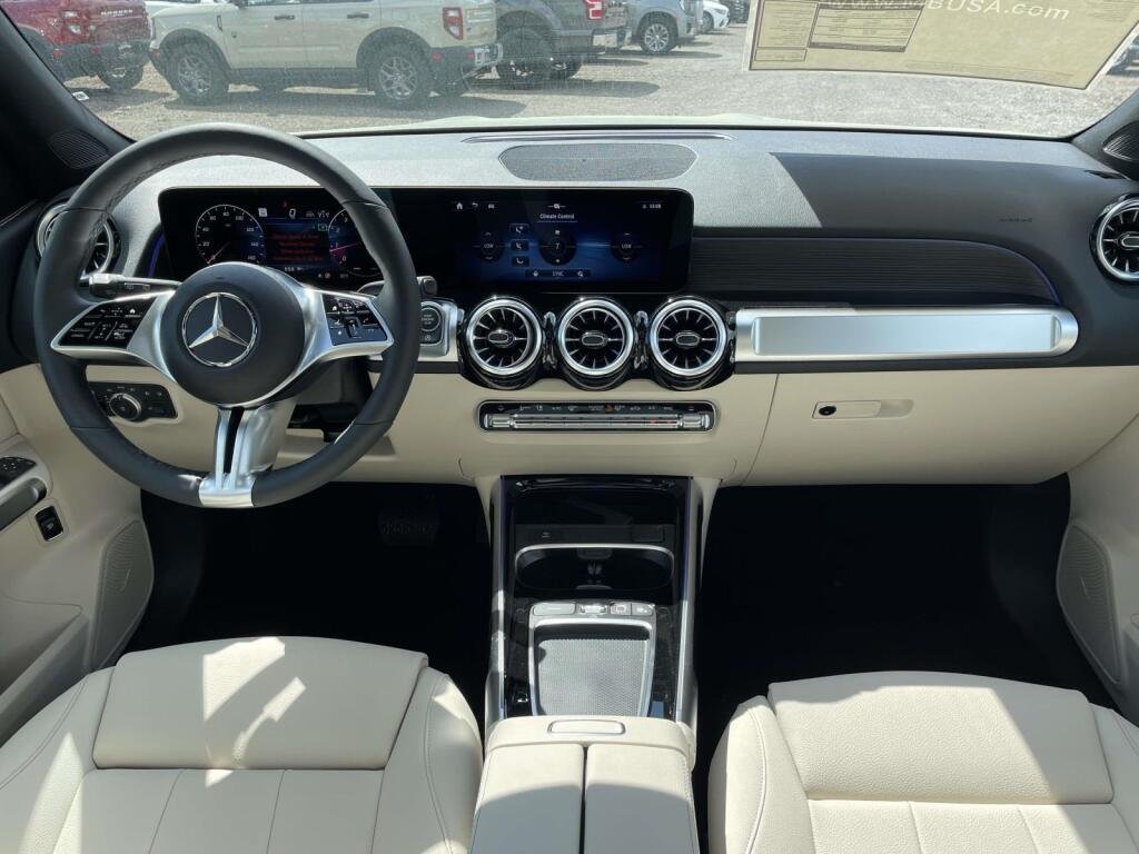 New 2026 Cirrus Silver Metallic Mercedes-Benz GLB 250 image 20