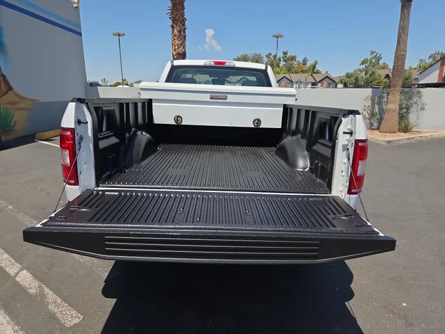Used 2018 White Ford XL image 24