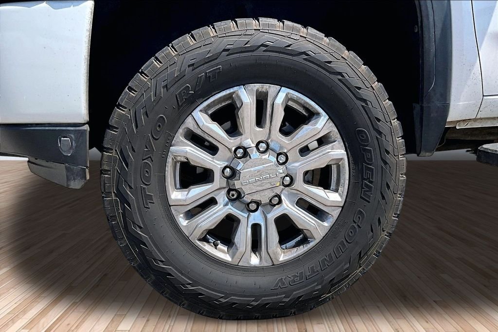 Used 2020 White GMC Denali image 8