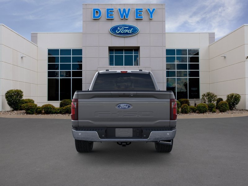 New 2026 Carbonized Gray Metallic Ford XLT image 5