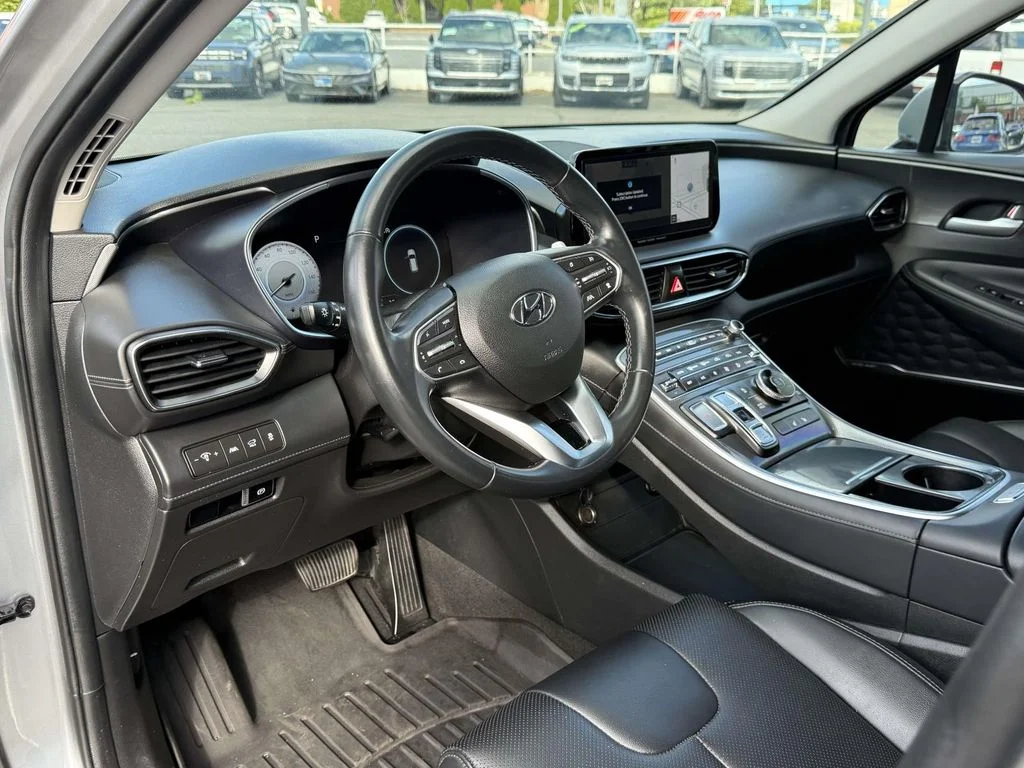 Used 2023 Silver Hyundai SEL image 2