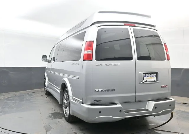 Used 2022 Silver GMC Work Van image 11