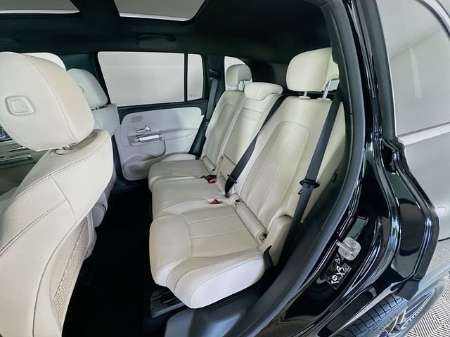 New 2026 Night Black Mercedes-Benz GLB 250 image 22