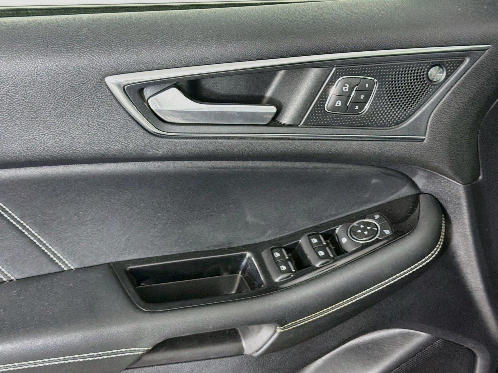 Used 2019 Agate Black Ford ST image 30