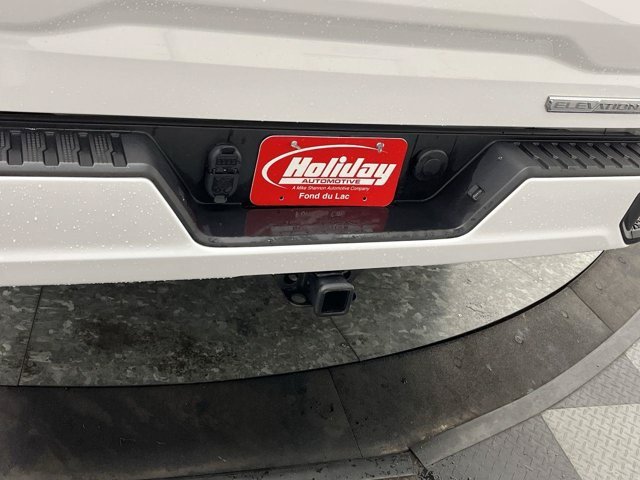 Used 2024 Summit White GMC Elevation image 34