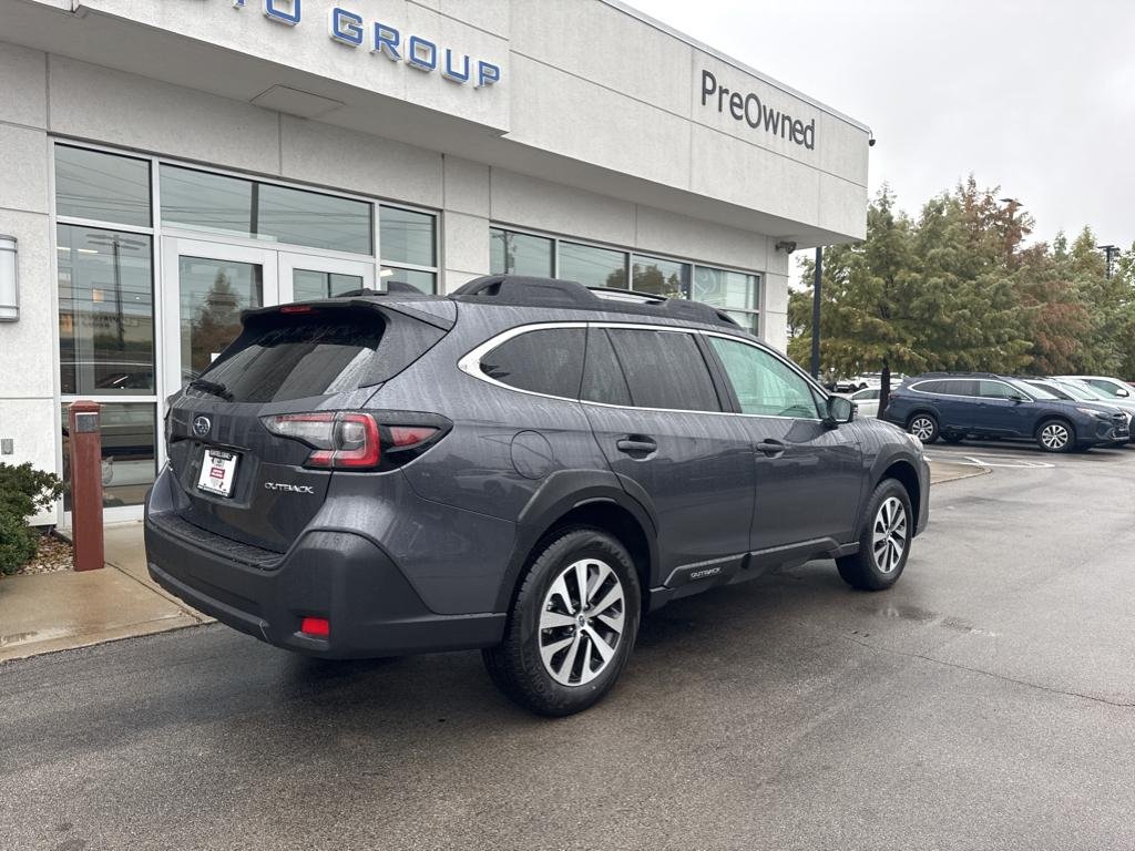 2025 Subaru Outback Premium photo 2
