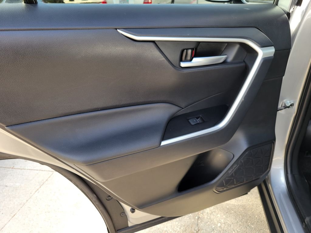 Used 2025 Silver Toyota XLE image 15