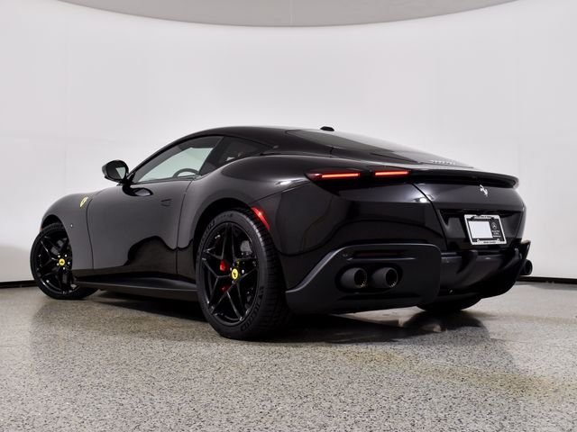 Used 2021 Black Ferrari Base image 17