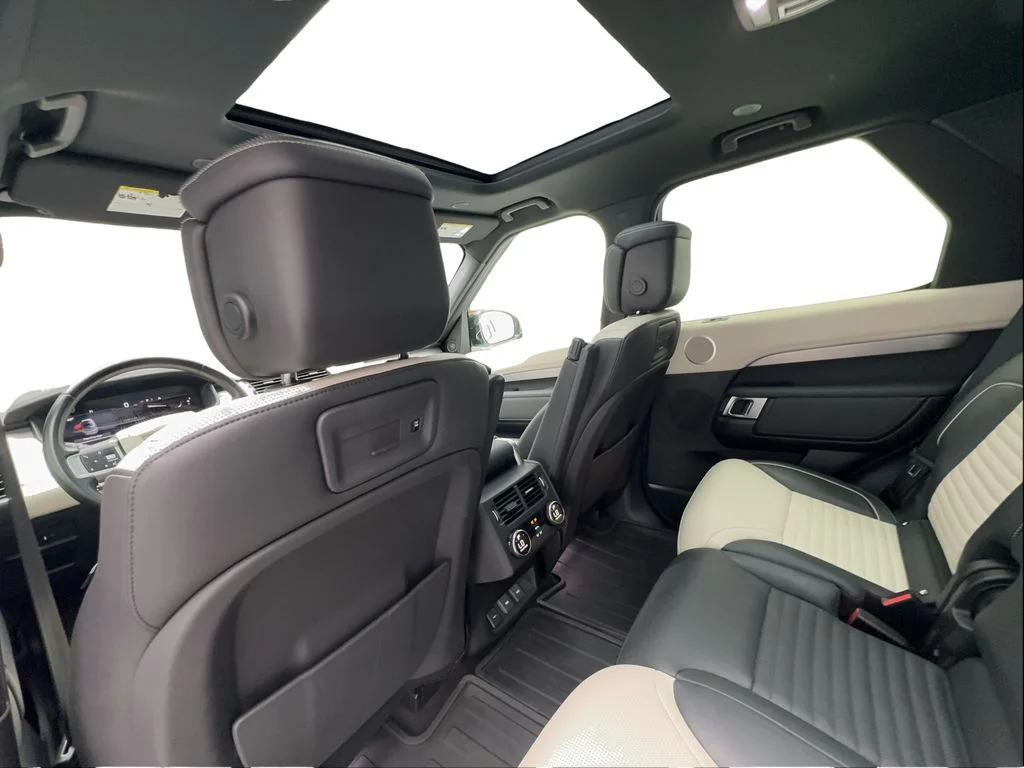 2023 Land Rover Discovery HSE R Dynamic - Photo 24