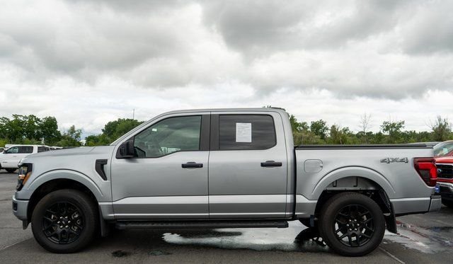 Used 2024  Ford STX image 9