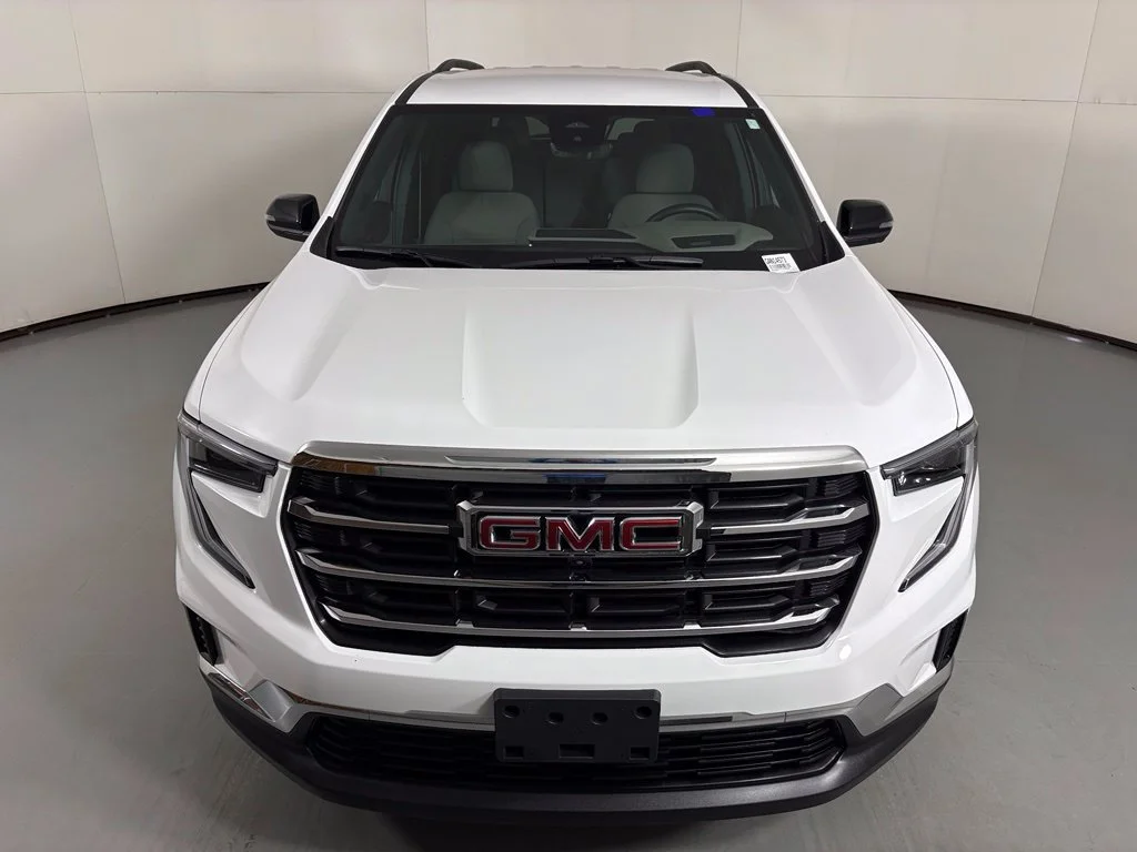 Used 2026 White GMC Elevation image 3