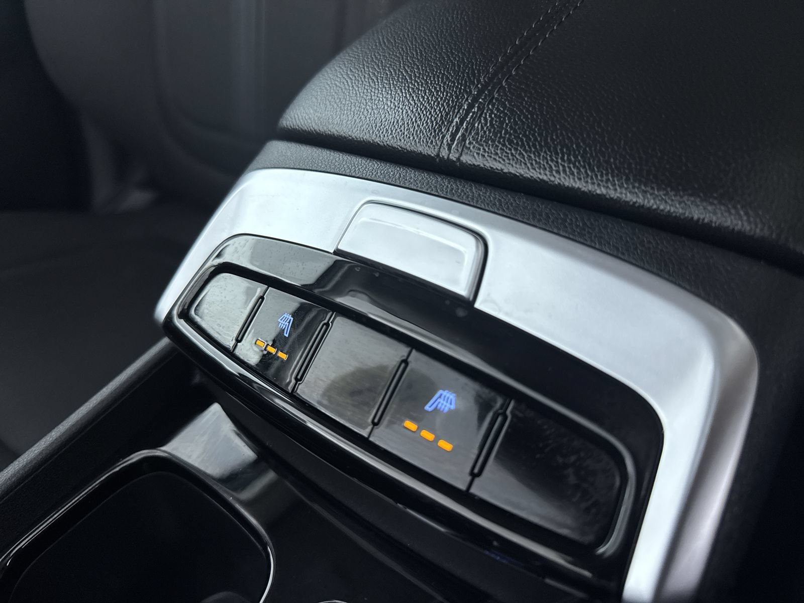 Certified Used 2024 Hampton Gray Hyundai SEL image 20