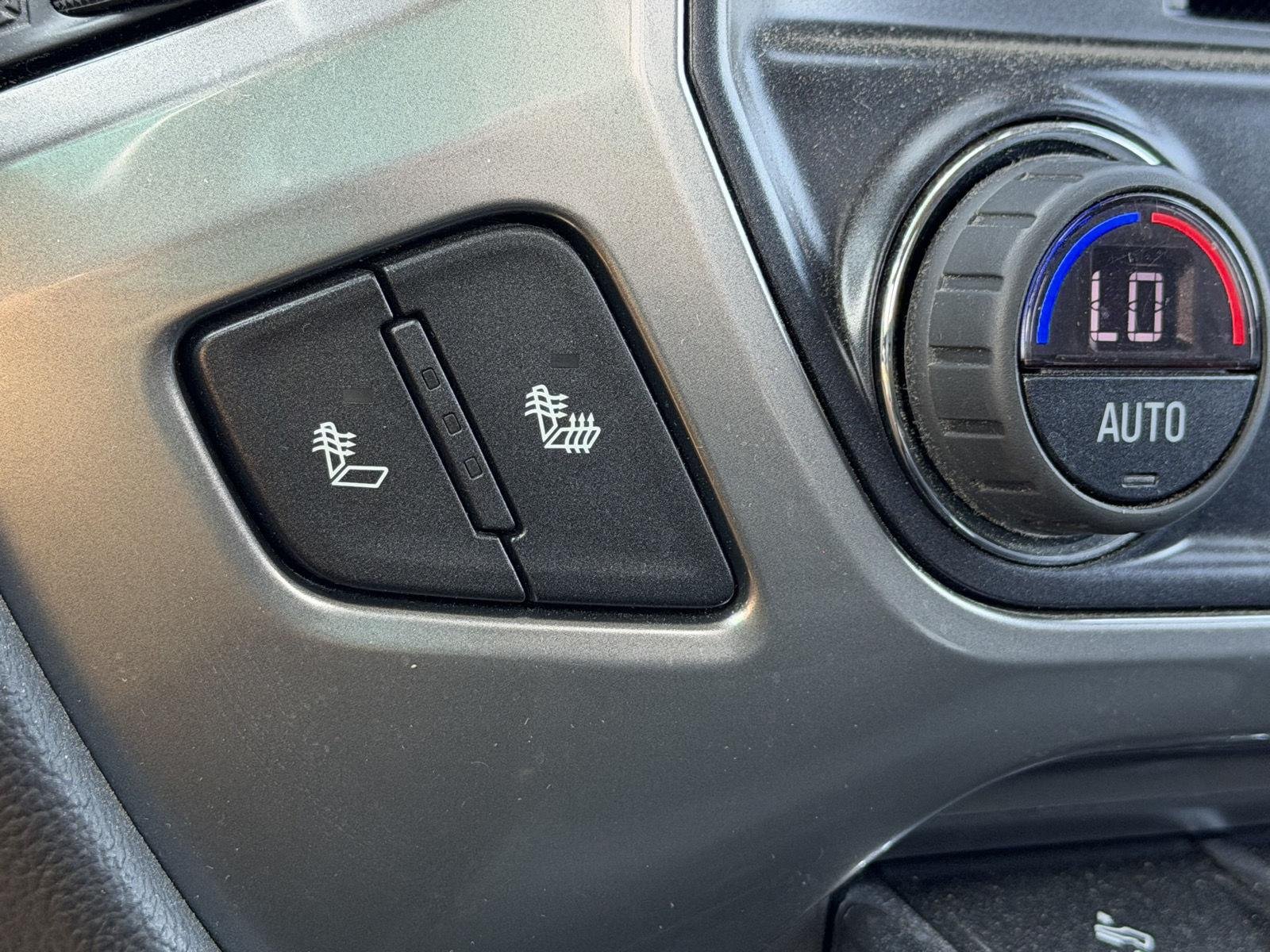 Used 2017  Chevrolet LT image 7