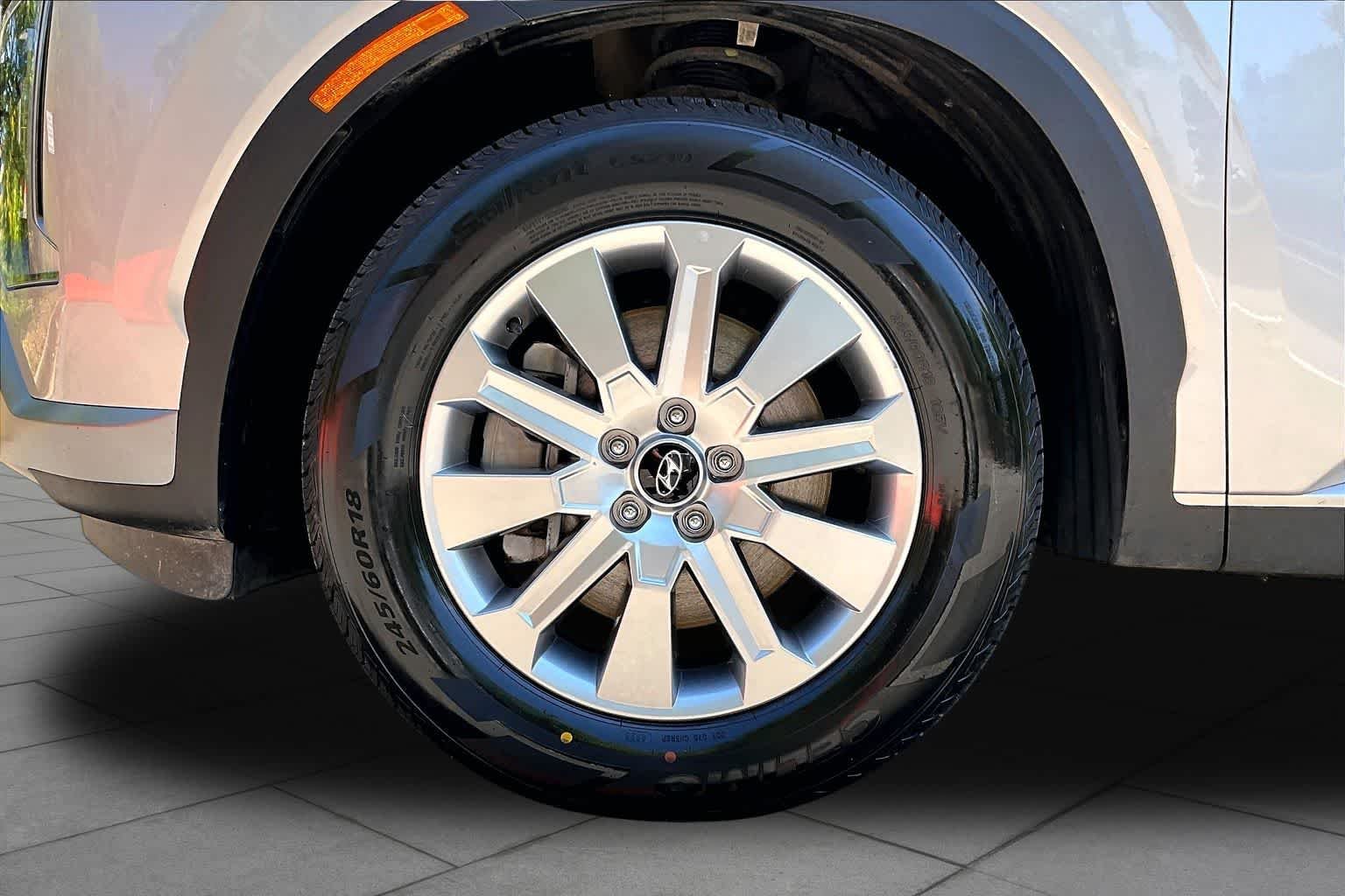 Used 2025 Typhoon Silver Hyundai SEL image 11