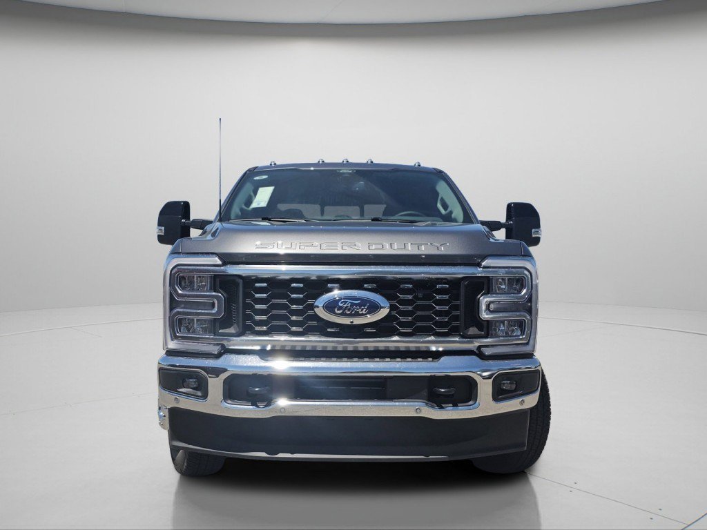 New 2026 Carbonized Gray Metallic Ford LARIAT image 3