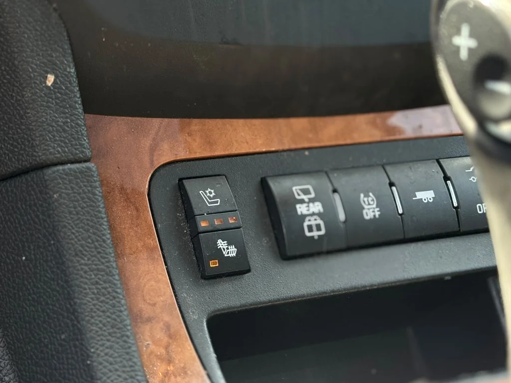 2012 Buick Enclave Premium - Photo 24