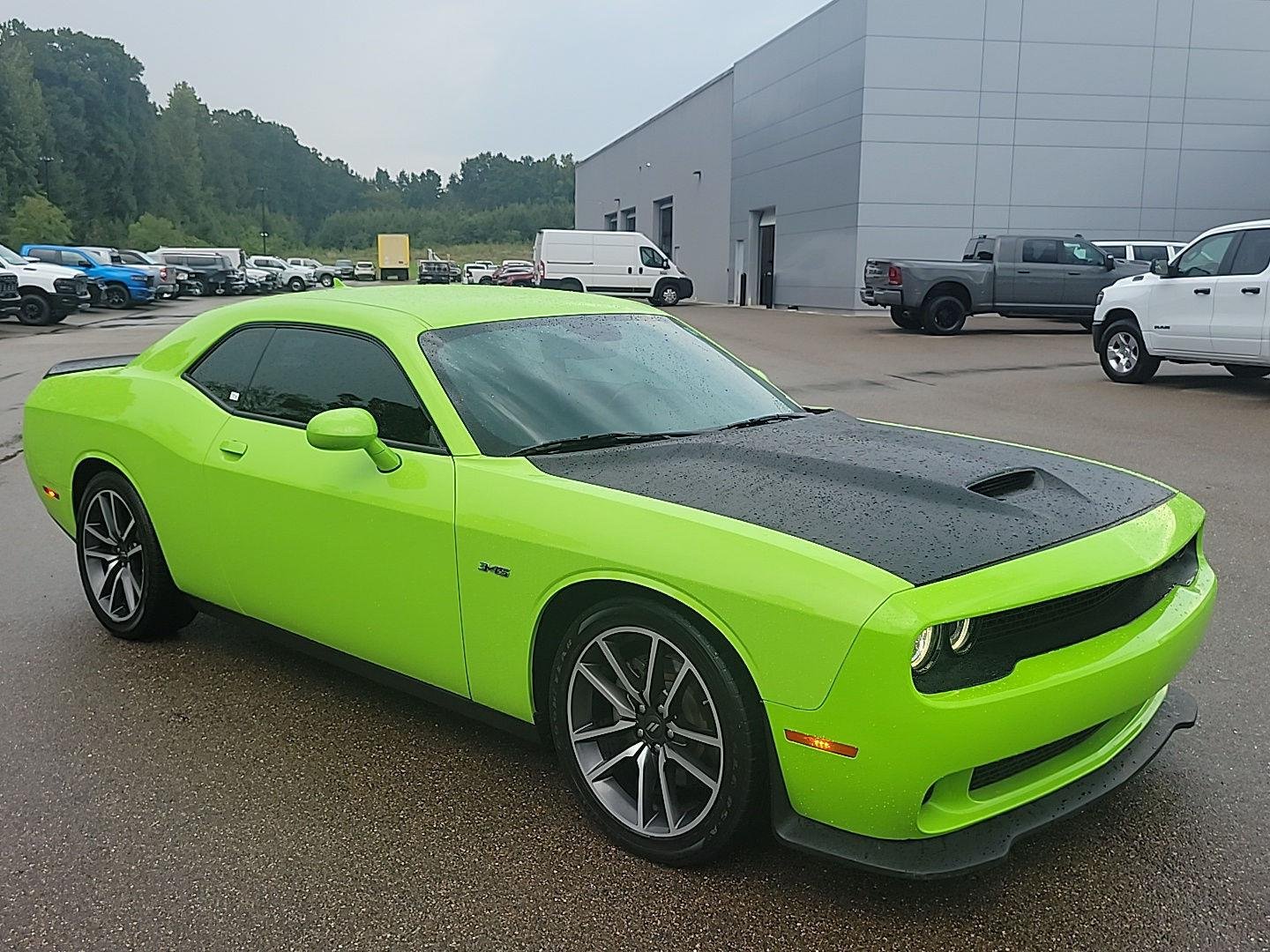 Used 2023 Sublime Metallic Clearcoat Dodge R/T image 3