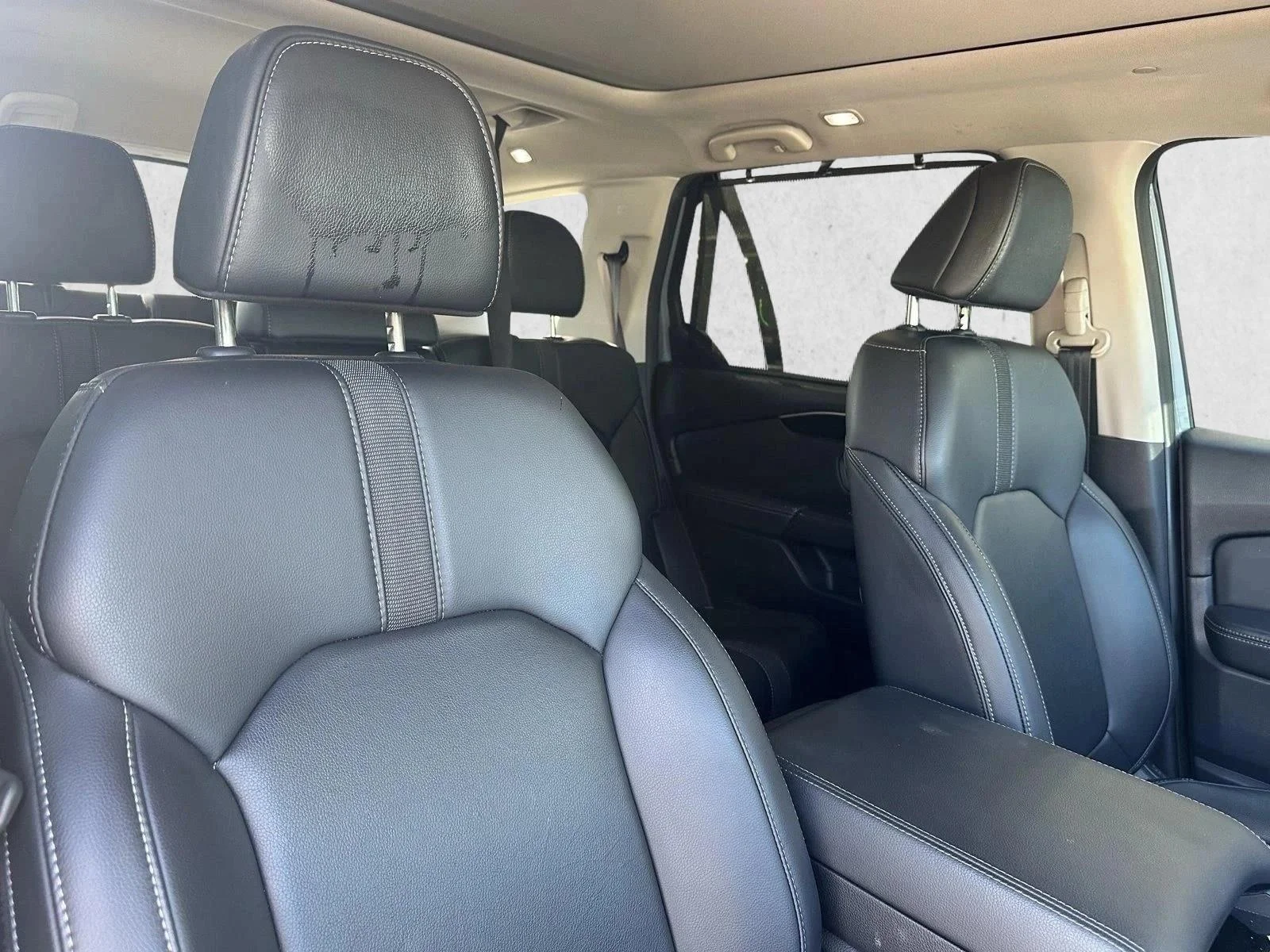 Used 2023 Sonic Gray Pearl Honda Touring image 29