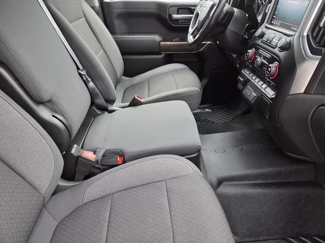 Used 2021 White Chevrolet LT image 34