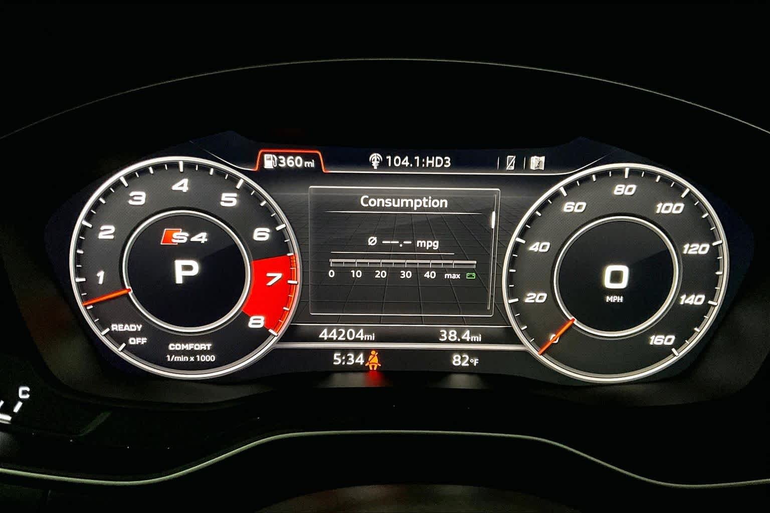 Used 2018 GRAY Audi Premium Plus image 25