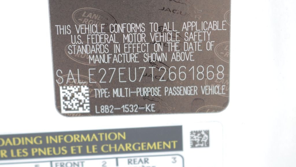 New 2026 Fuji White Land Rover X-Dynamic SE image 28