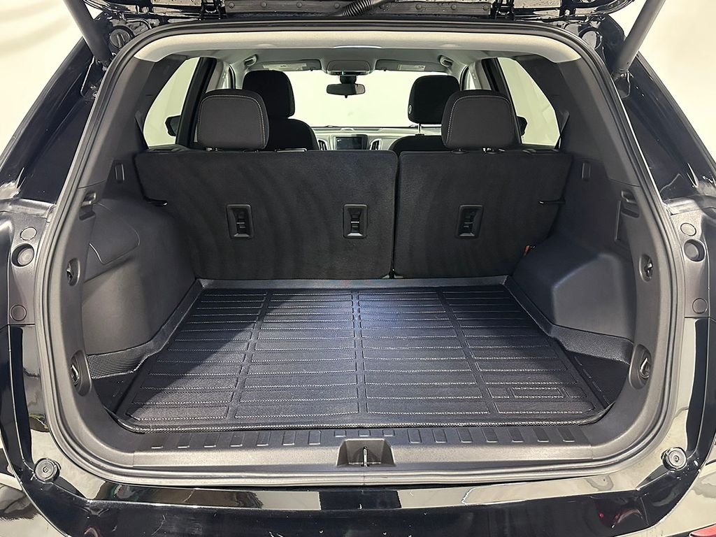 Used 2022 Black Chevrolet LT image 5