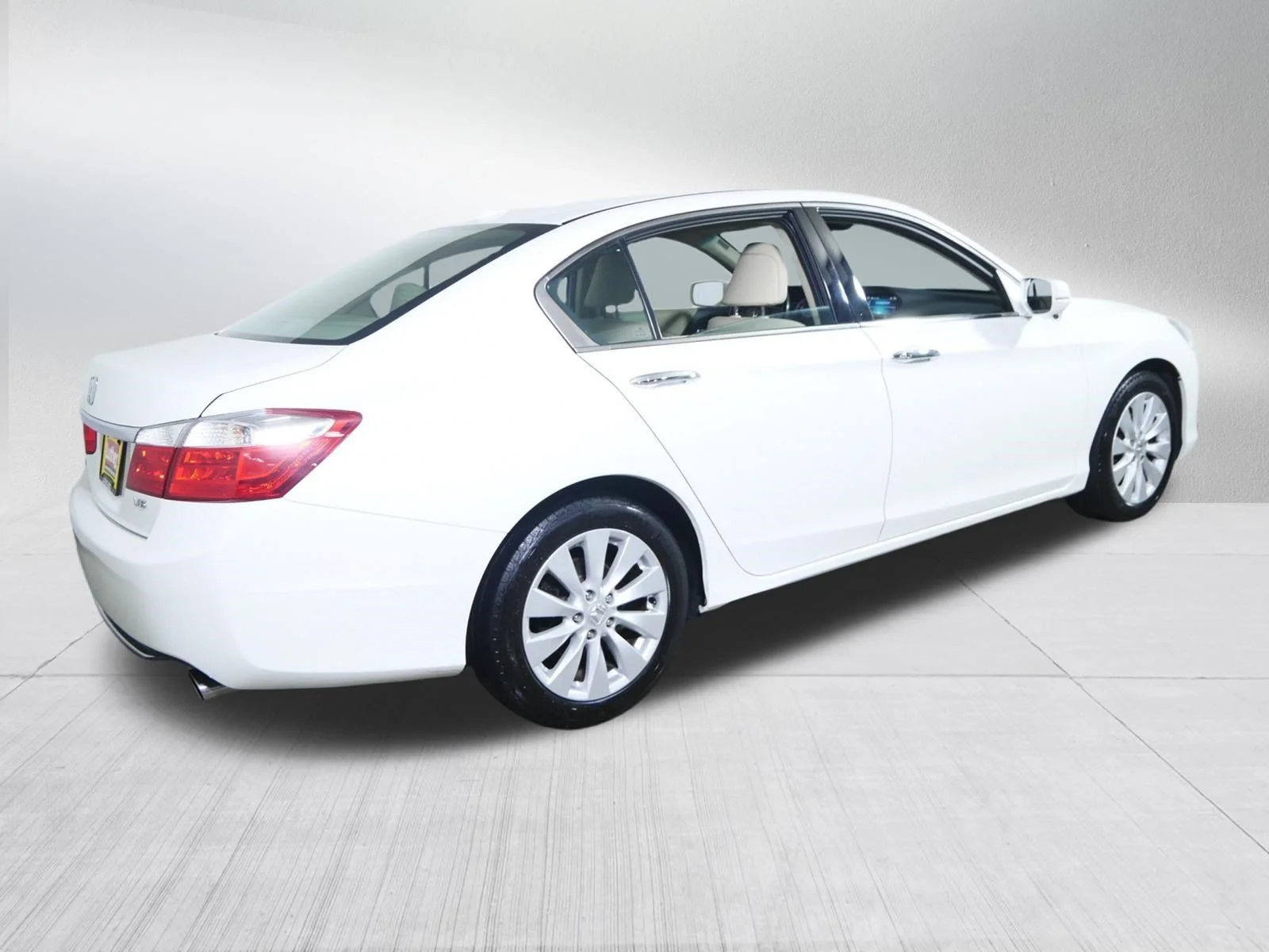 Used 2014 White Orchid Pearl Honda EX-L image 7