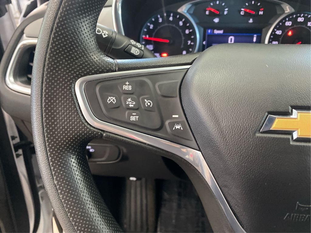 Used 2022 White Chevrolet LT image 15