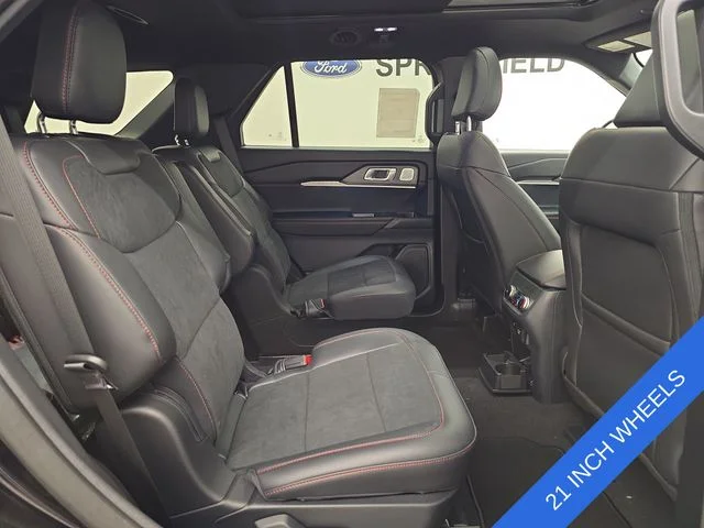 New 2026 Agate Black Metallic Ford ST image 13