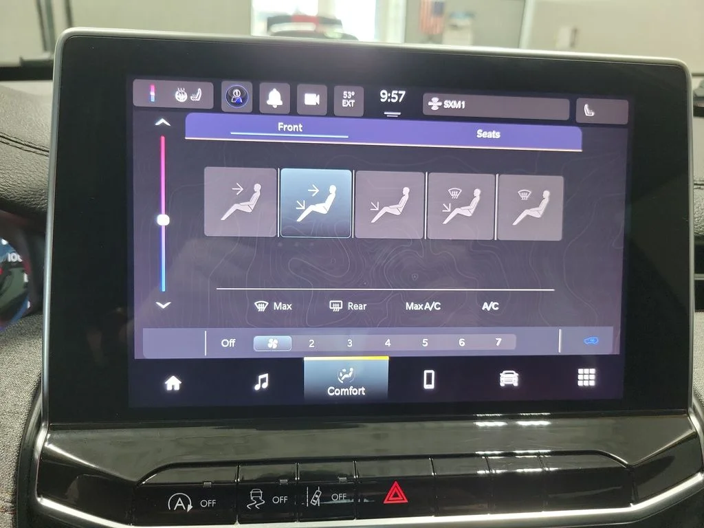Certified Used 2023 Gray Jeep Latitude Lux image 42