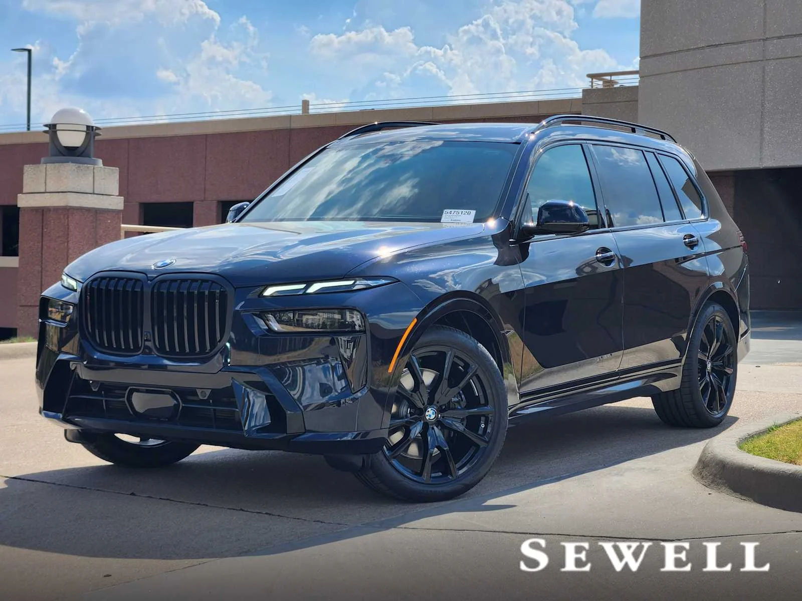 2027 BMW X7
